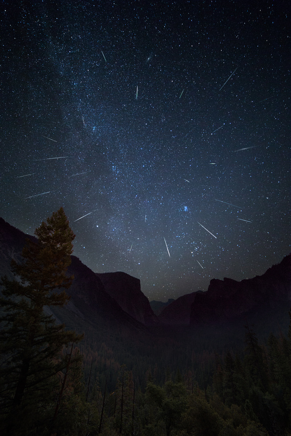 Tunnel view and Perseids meteor shower, Yosemite National Park