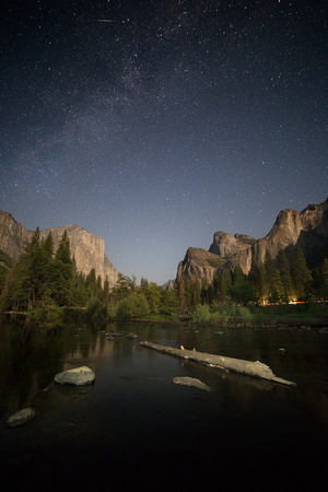 Valley view and milky way, Yosemite National Park